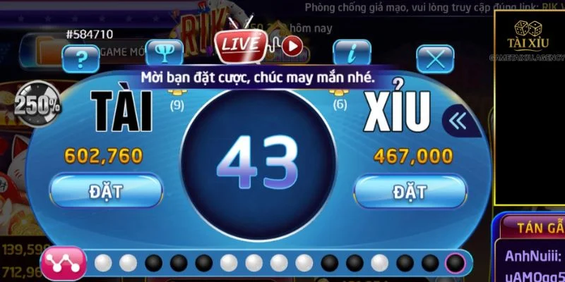 Các tính năng trên bàn chơi tài xỉu Rikvip đa dạng. 